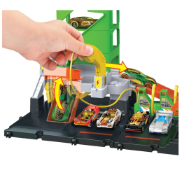 Трек Hot Wheels City Суперзарядная станция для электромобилей